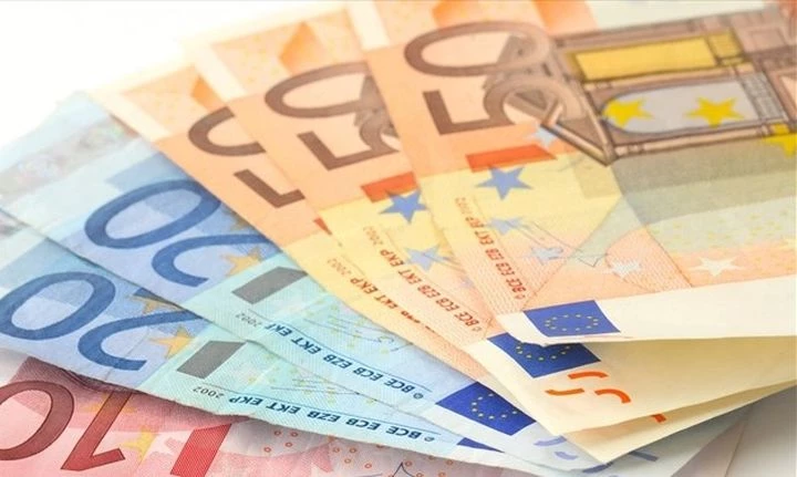 Αναδρομικά: Τα ποσά ανά κατηγορία των συνταξιούχων των ειδικών μισθολογίων (πίνακας)